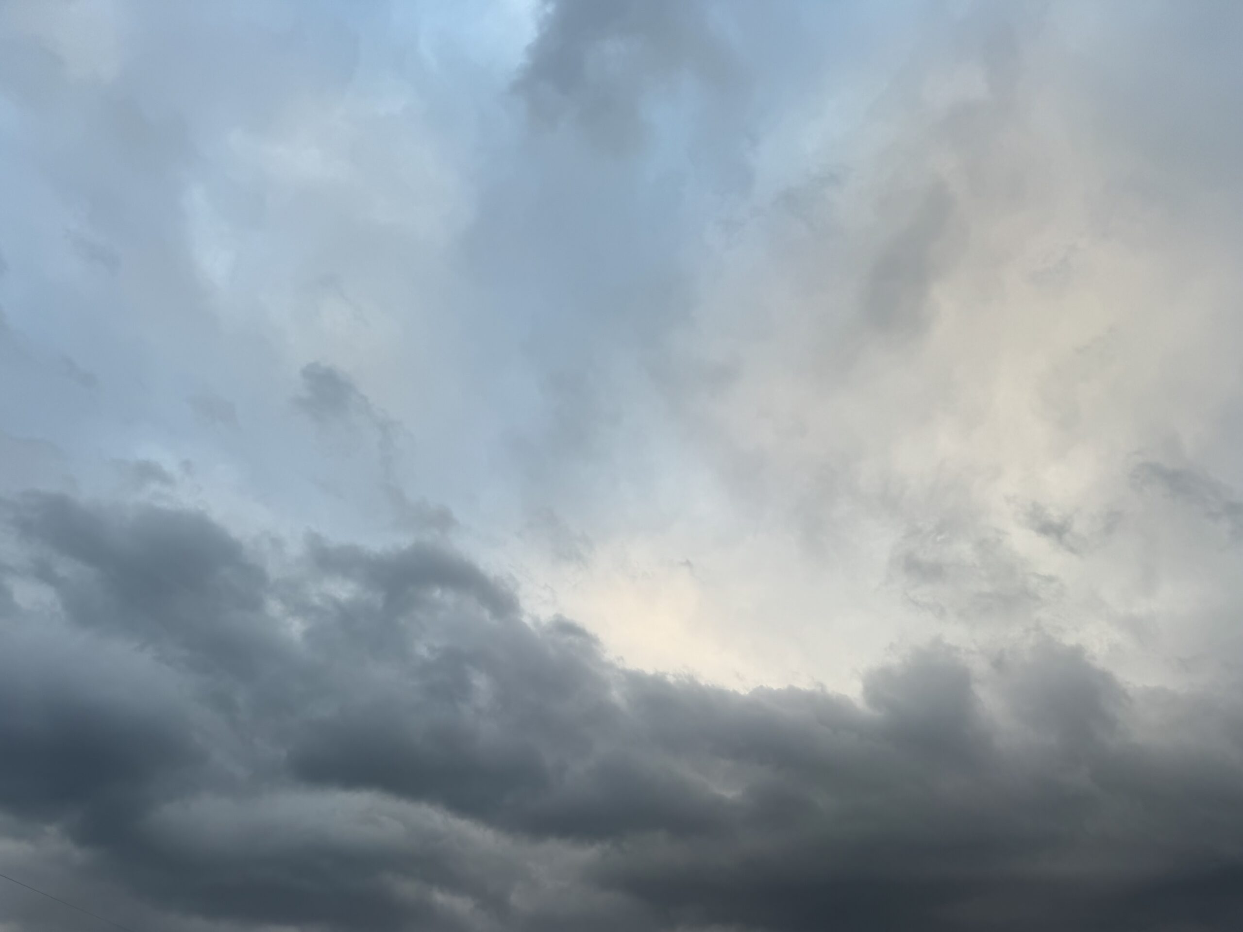 空　雨曇り